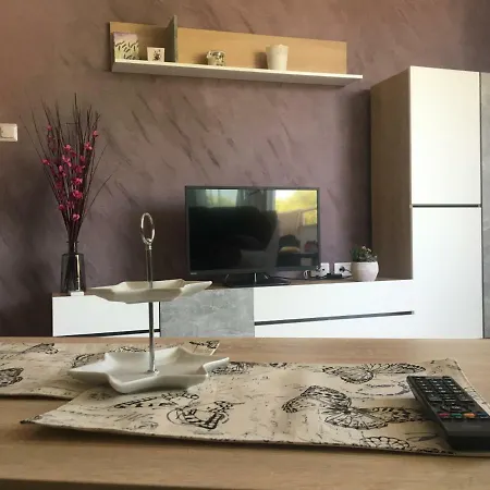 Holly Apartman Umag Exterior photo